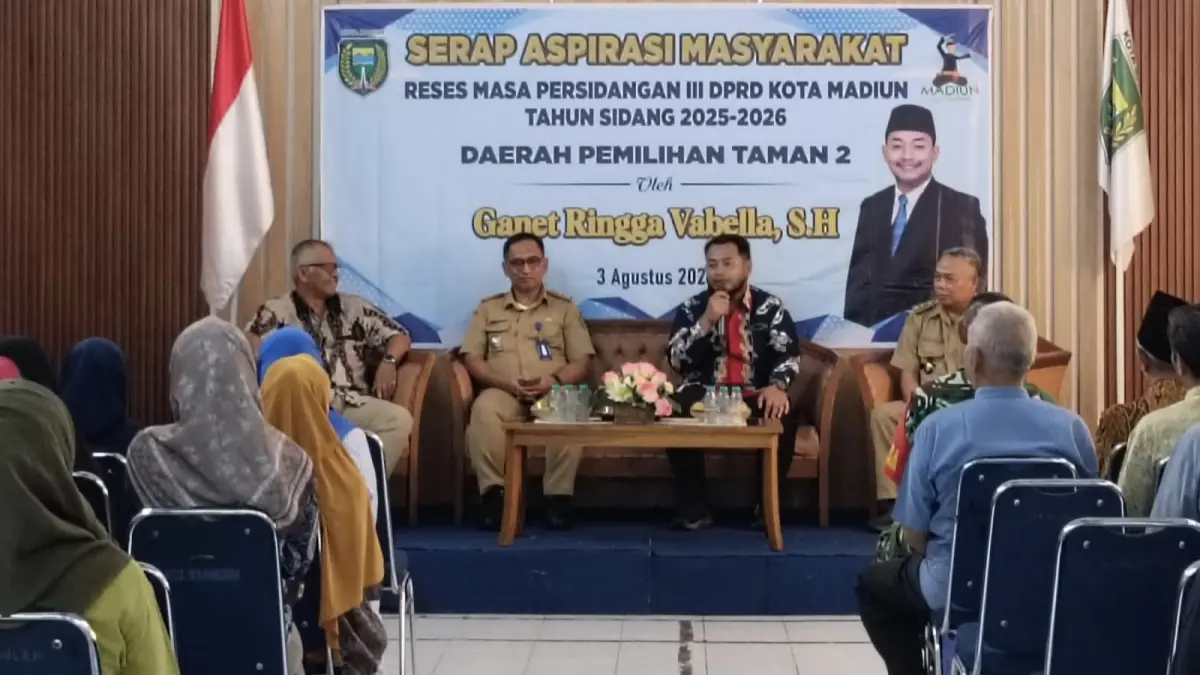 POTENSI WISATA: Anggota DPRD Kota Madiun Ganet Ringga Vabella mendorong pengembangan Kelurahan Kuncen sebagai ikon wisata religi melalui penguatan infrastruktur, budaya, dan penataan kawasan. Foto: Dok. Jawa Pos Radar Madiun