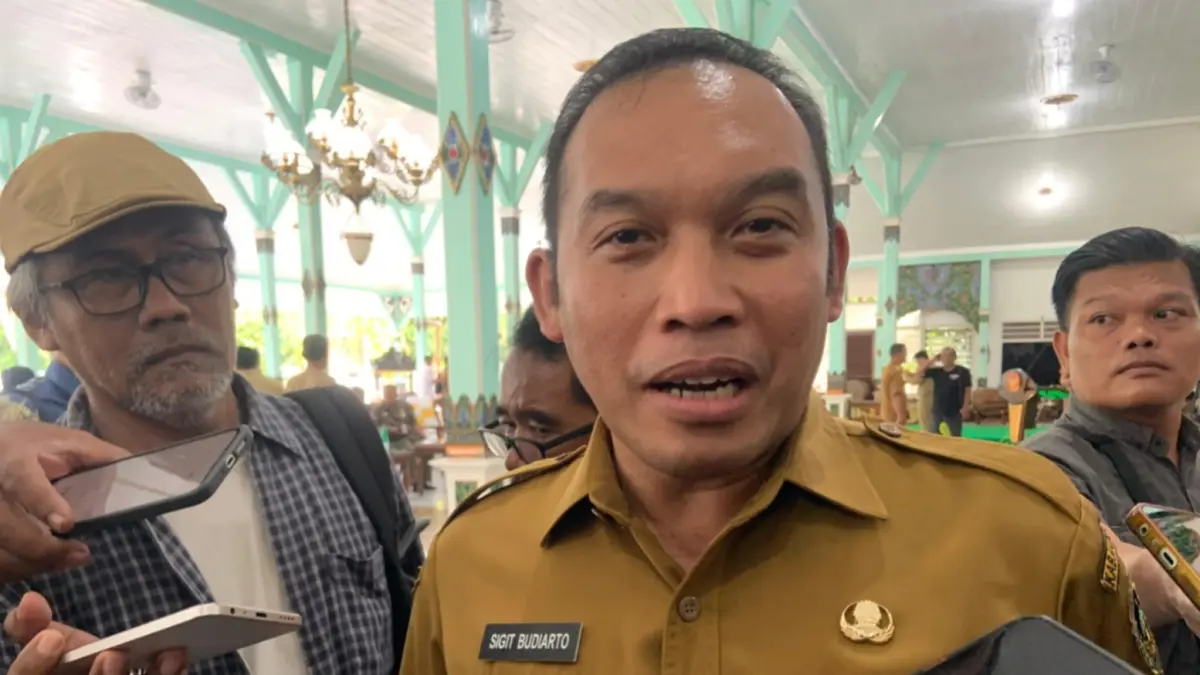 PURNA TUGAS: Pemkab Madiun memastikan pelayanan pemerintahan tetap berjalan meski tiga pejabat teras memasuki masa pensiun. FOTO: ILUSTRASI/JAWA POS RADAR CARUBAN