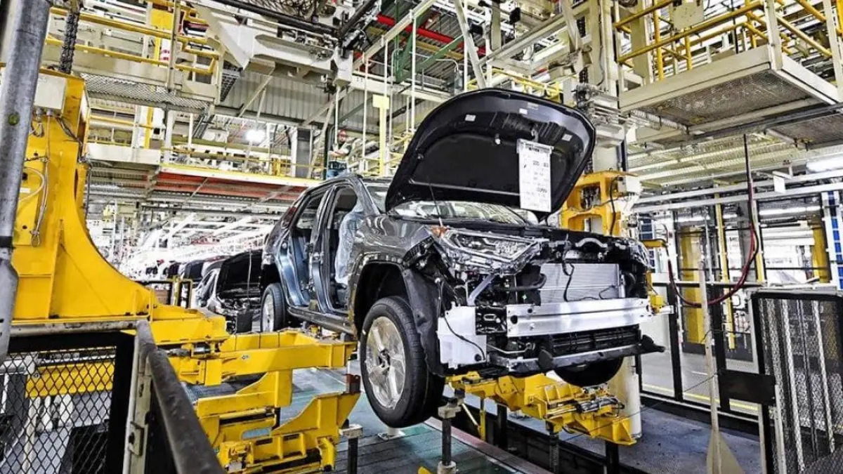 Ilustrasi industri manufaktur mobil. (AUTOMACHA)