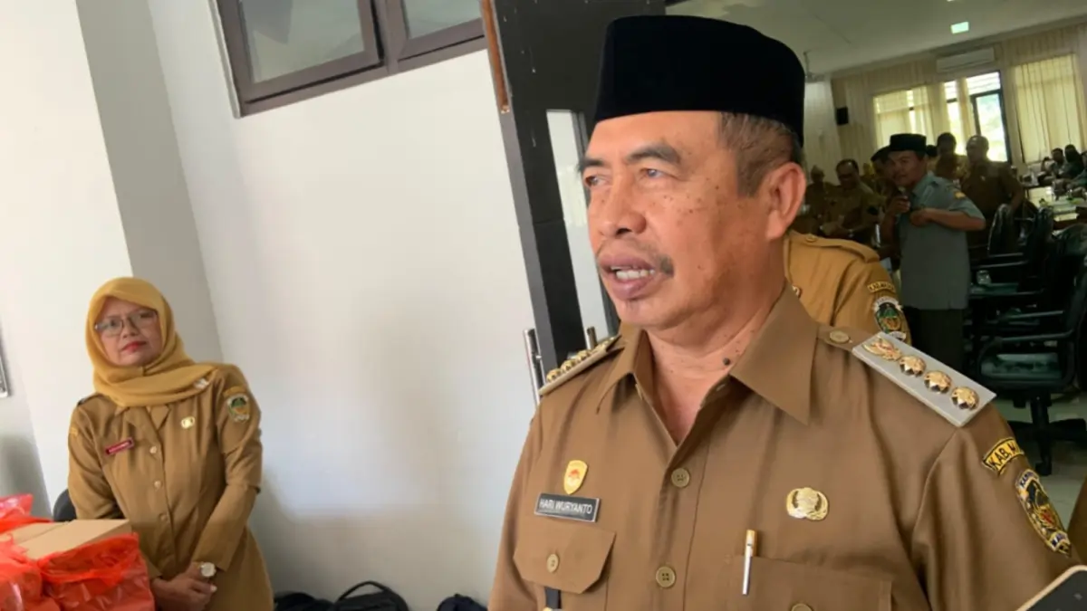 ASN Pemkab Madiun mengikuti apel pagi di Puspem Caruban. Pemkab masih menunggu persetujuan pusat terkait rencana perubahan SOTK dan penggabungan sejumlah OPD. Foto: Istimewa