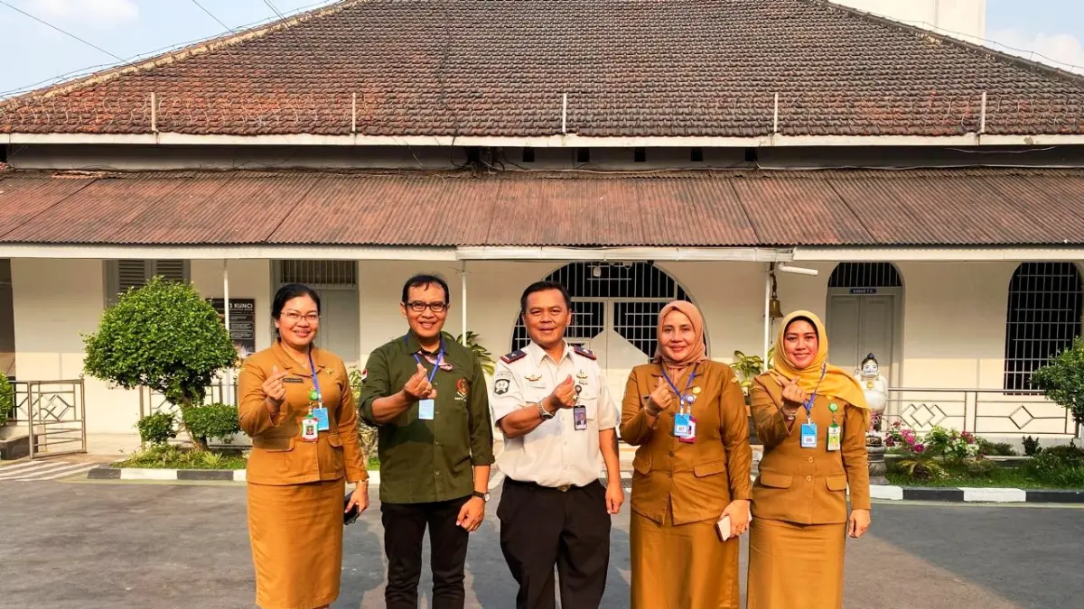 Cabdindik Jawa Timur Wilayah Madiun dan Lapas Kelas I Madiun menandatangani kerja sama penyelenggaraan pendidikan setara SMK bagi warga binaan usia sekolah. Foto: Istimewa