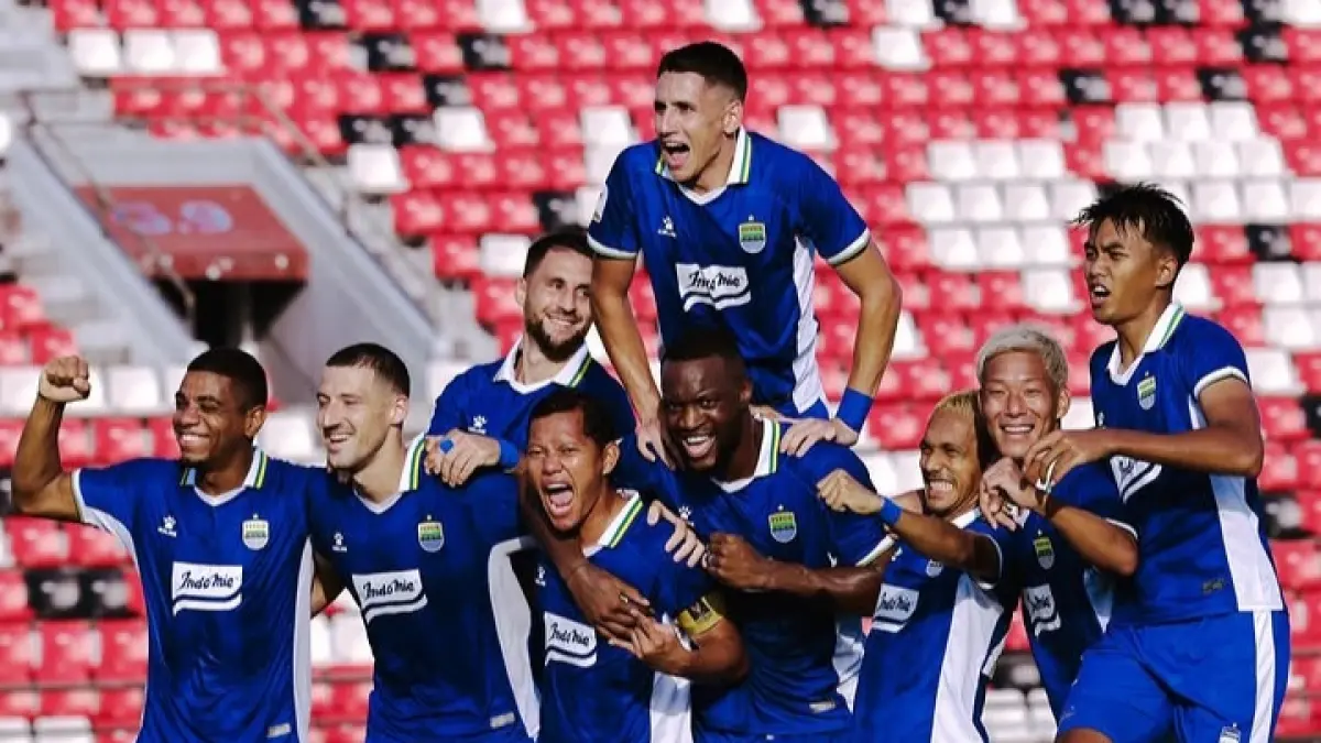 Persib Bandung, juara bertahan Super League.