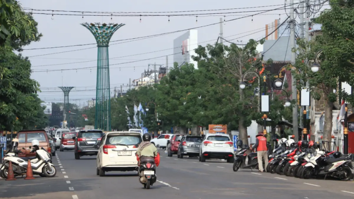 Salah satu ruas jalan di Ponorogo yang masuk program perbaikan infrastruktur melalui proses lelang DPUPKP. Foto: Sugeng Dwi N./Jawa Pos Radar Ponorogo