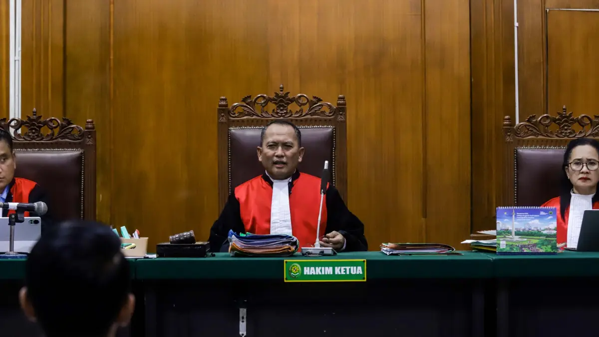 Sidang gugatan PT Java Fortis Corporindo terhadap mantan direkturnya, Nany Widjaja, menghadirkan ahli yang menegaskan direksi tetap bertanggung jawab atas kerugian perusahaan.