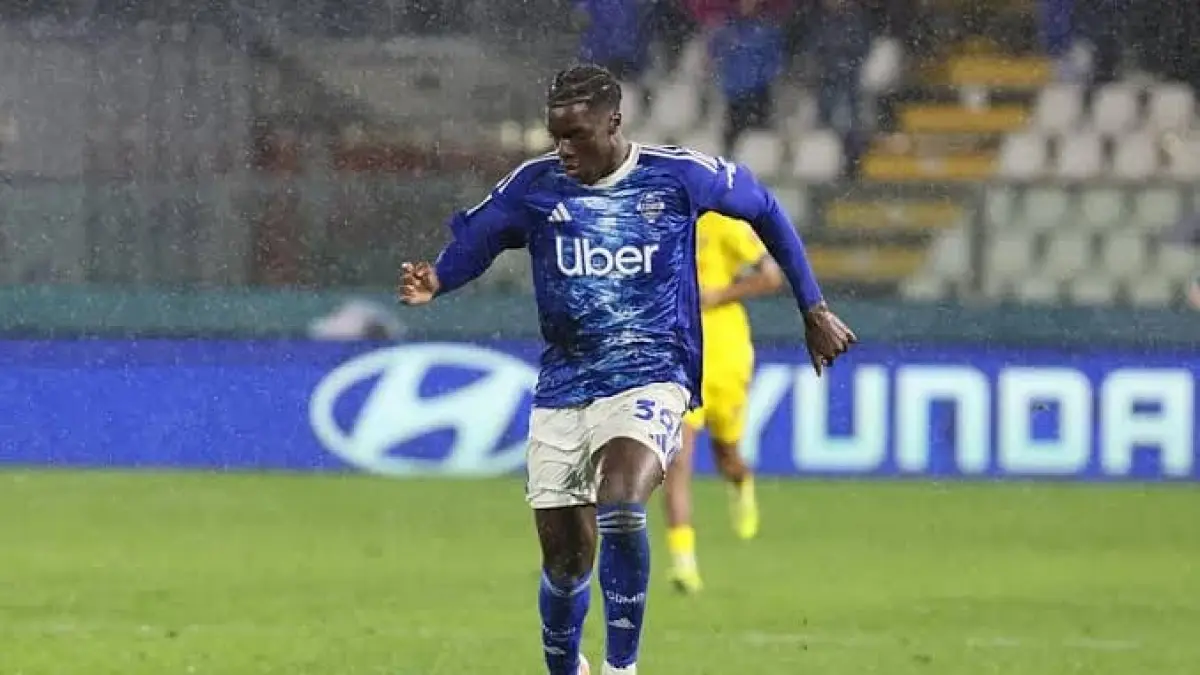 Assane Diao adalah seorang pemain sepak bola profesional Senegal yang bermain sebagai pemain sayap untuk klub Serie A Como dan tim nasional Senegal. (Football italia)