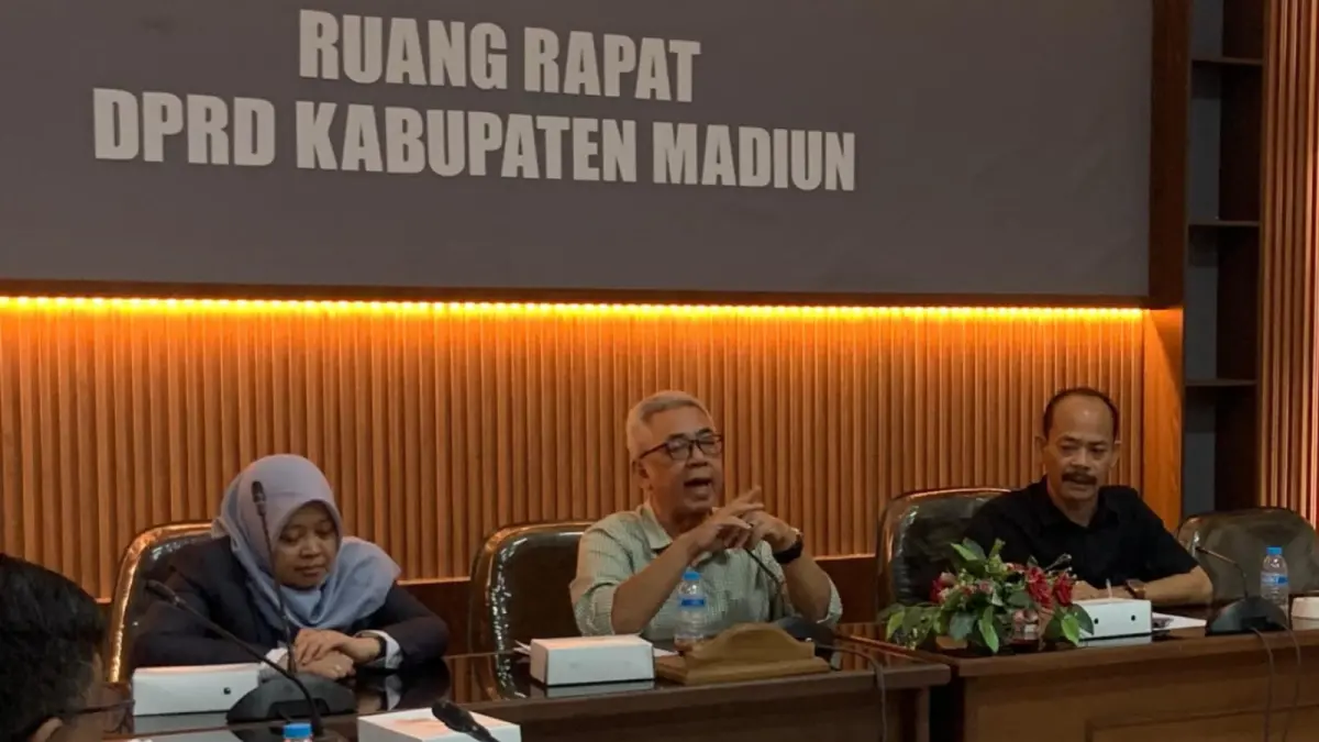 MULTIYEARS: Wakil Ketua Komisi D DPRD Kabupaten Madiun Djoko Setijono condong mendukung skema kontrak tahun jamak untuk melanjutkan revitalisasi Pasar Dungus senilai Rp 15,4 miliar.