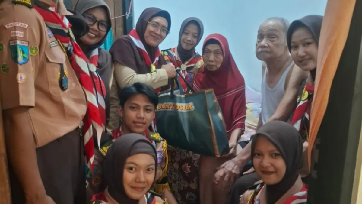 Pelajar mendatangi veteran dan keluarga pejuang untuk menggali kisah perjuangan serta pesan kemerdekaan.