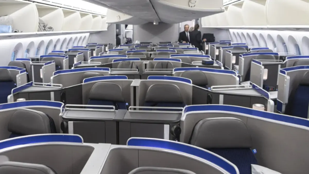 United mengatakan pihaknya bekerja sama erat dengan inspektur keselamatan dan produsen untuk mendapatkan persetujuan bagi suite Polaris mereka kurang dari setahun setelah diluncurkan. (CNN)