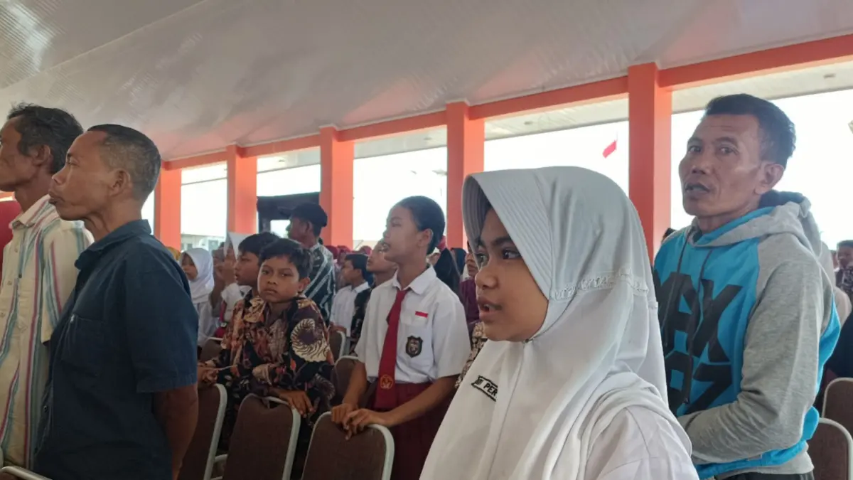 AYO SEKOLAH: Ratusan siswa baru Sekolah Rakyat Terintegrasi (SRT) 1 Pacitan mengikuti MPLS, Sabtu (15/8). Sebanyak 266 peserta didik baru tercatat mengikuti pendidikan jenjang SD, SMP, dan SMA.