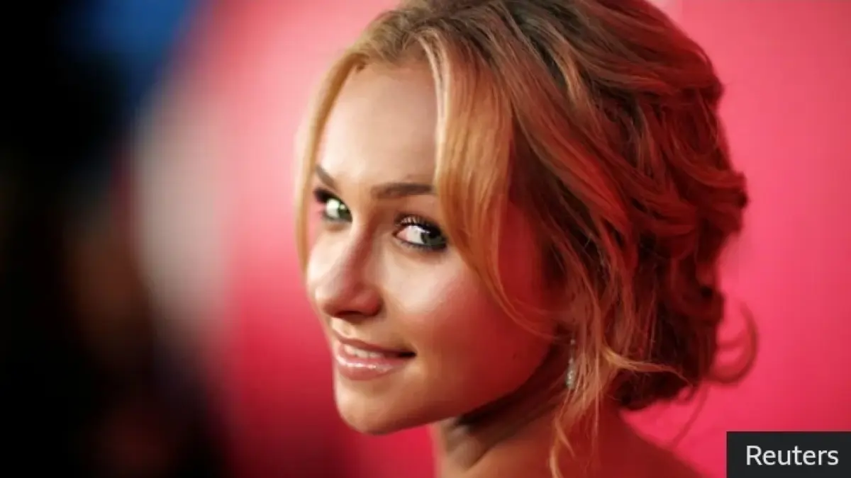 Hayden Panettiere menghadiri sebuah acara. Aktris tersebut dikenal melalui perannya dalam serial televisi Heroes dan Nashville. (BBC)