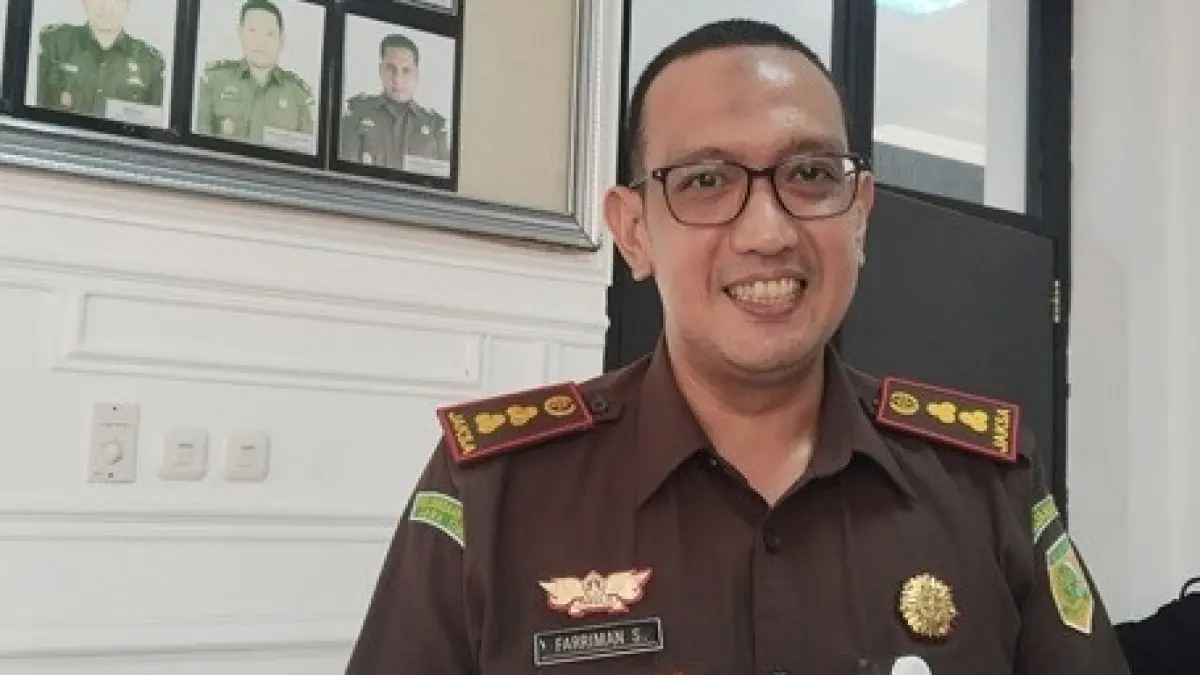 PENEGAK HUKUM: Kepala Kejaksaan Negeri Pacitan Farriman Isandi Siregar memiliki pengalaman panjang di Korps Adhyaksa, termasuk menangani berbagai perkara tindak pidana korupsi. (Istimewa)