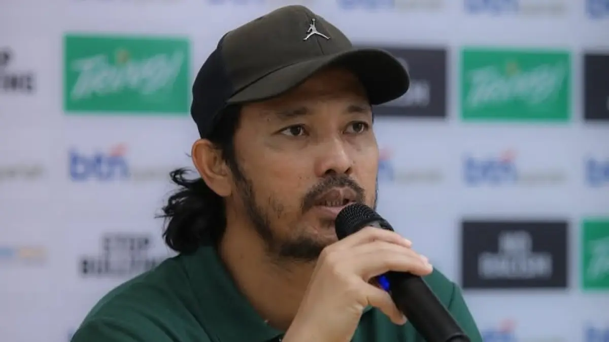 Ade Suhendra jadi satu-satunya pelatih lokal. (Instagram)