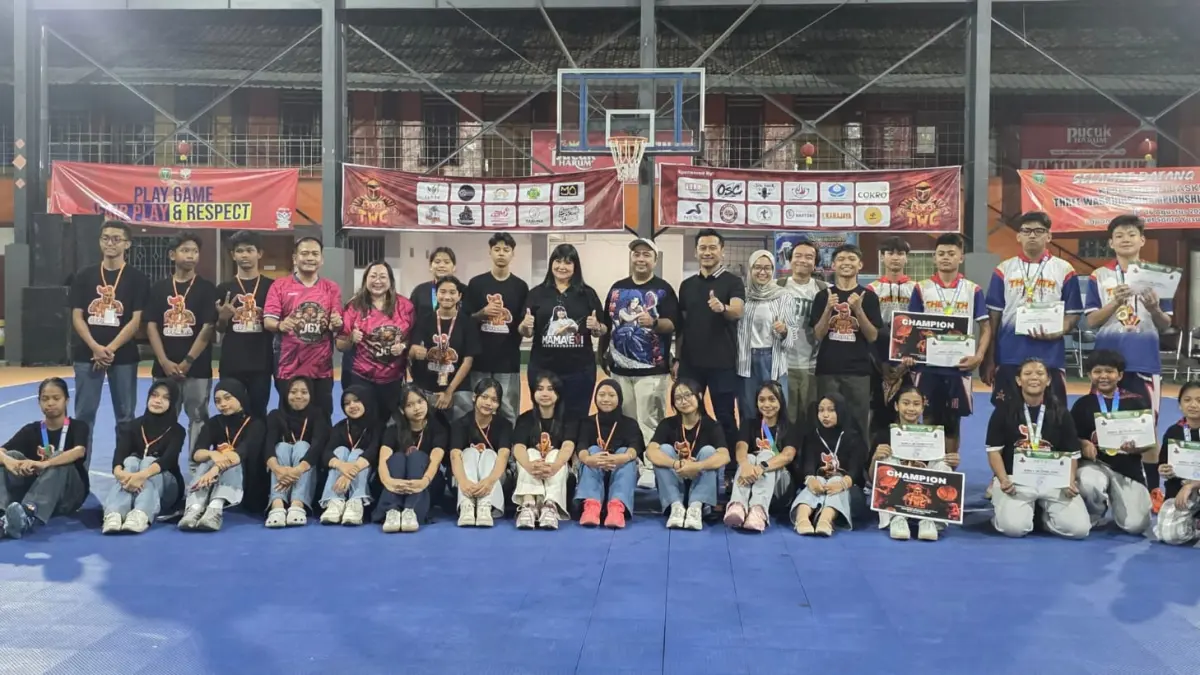 ADU SKILL: TWC 3x3 Basket 2026 diikuti 84 tim dari berbagai daerah di Jawa Timur pada penyelenggaraan perdananya di Madiun, 15–16 Agustus. (Jawa Pos Radar Madiun)