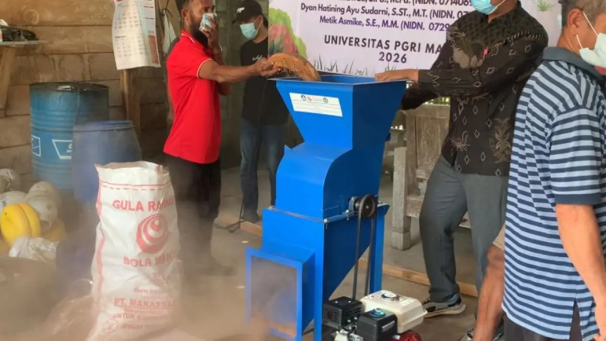 Berkat dukungan UNIPMA, limbah sabut kelapa dapat diolah oleh pemuda Pilang Lor, Desa Tulung, Kecamatan Sampung, Ponorogo, menjadi produk bernilai ekonomi.