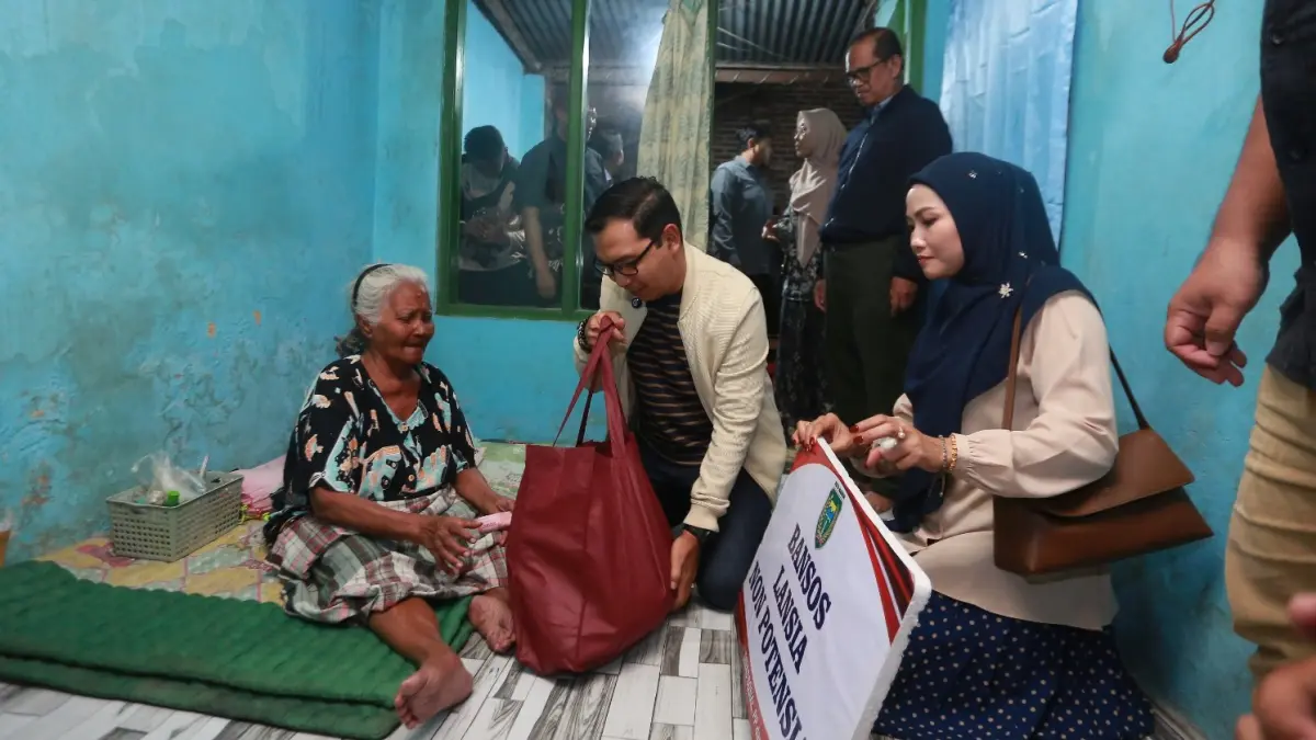 DI TENGAH RAKYAT: Plt Wali Kota Madiun F. Bagus Panuntun mengikuti program Wali Kota Bersama Rakyat di Kelurahan Kanigoro, Rabu (19/8) malam. BAGAS BIMANTARA/JAWA POS RADAR MADIUN