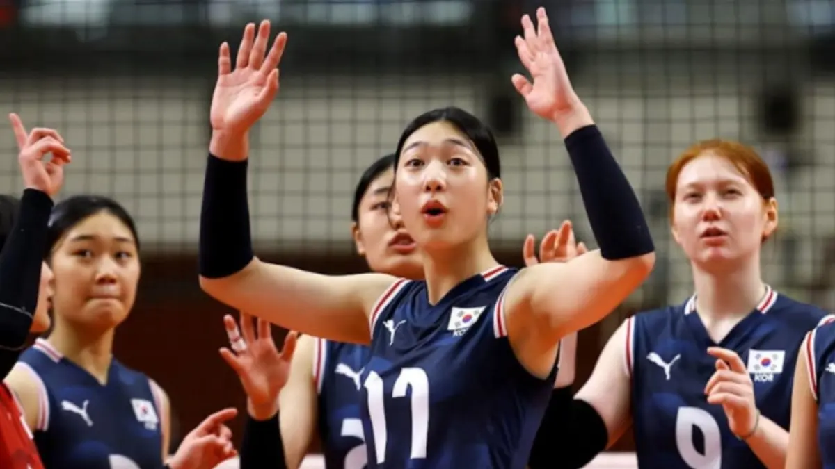 Son Seo-yeon tampil impresif di Kejuaraan Dunia Voli Putri U-17 2026 hingga membuatnya dijuluki Kim Yeon-koung kecil. (FIVB)