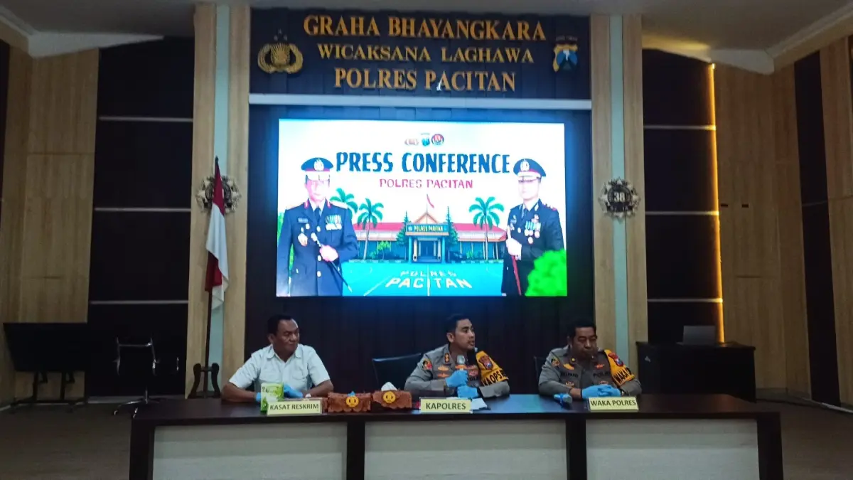 UNGKAP KASUS: Polres Pacitan merilis perkara pencurian porang yang diduga terjadi di enam lokasi di Kecamatan Nawangan. NUR CAHYONO/JAWA POS RADAR PACITAN