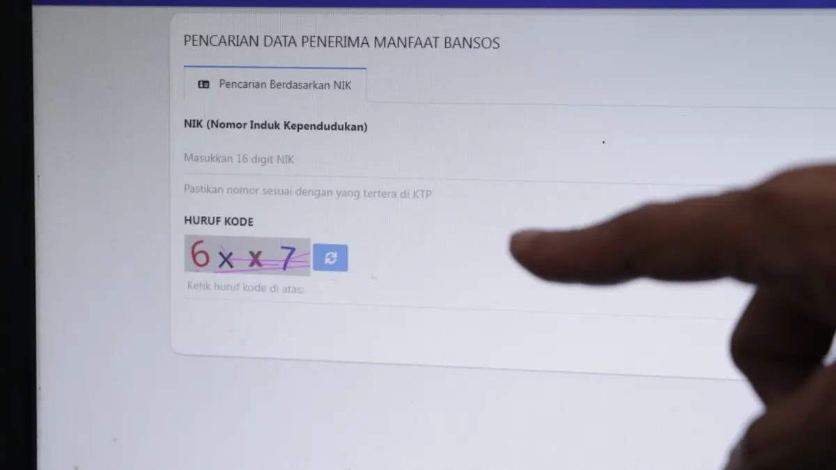 PERUBAHAN: Portal Kemensos menjadi salah satu kanal bagi masyarakat untuk mengecek informasi terkait tingkatan desil kesejahteraan. Ilustrasi Jawa Pos Radar Ponorogo