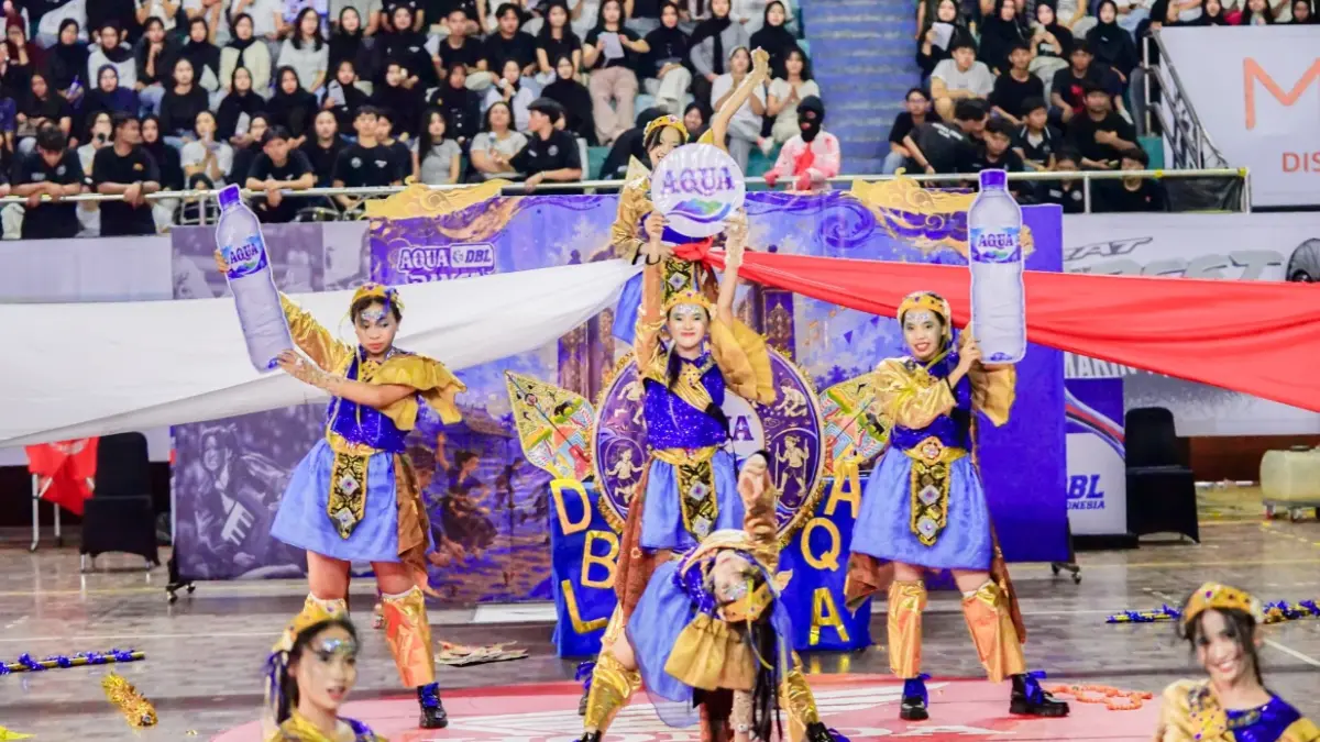 Foya Dance Crew dari SMAN 1 Magetan dalam AQUA DBL Dance 2026 East Java-West
