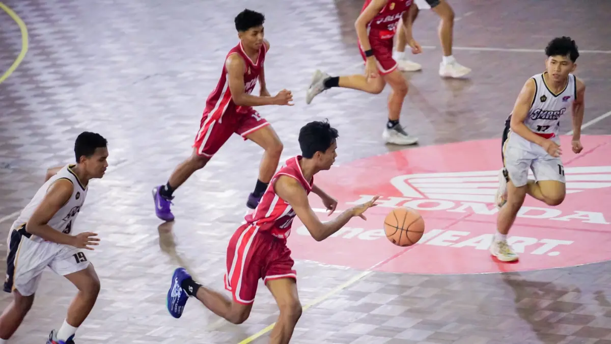 Smada Madiun menumbangkan SMAN 1 Ngawi 43-13.