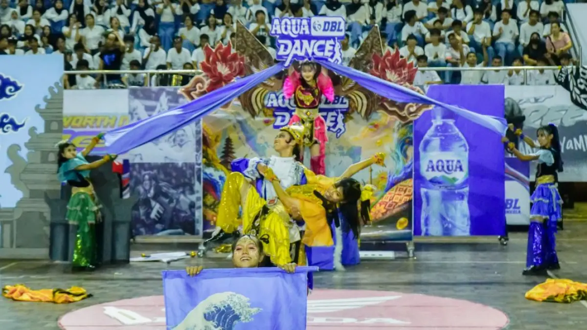 Lima tim terbaik siap tampil all-out di panggung AQUA DBL Dance 2026.