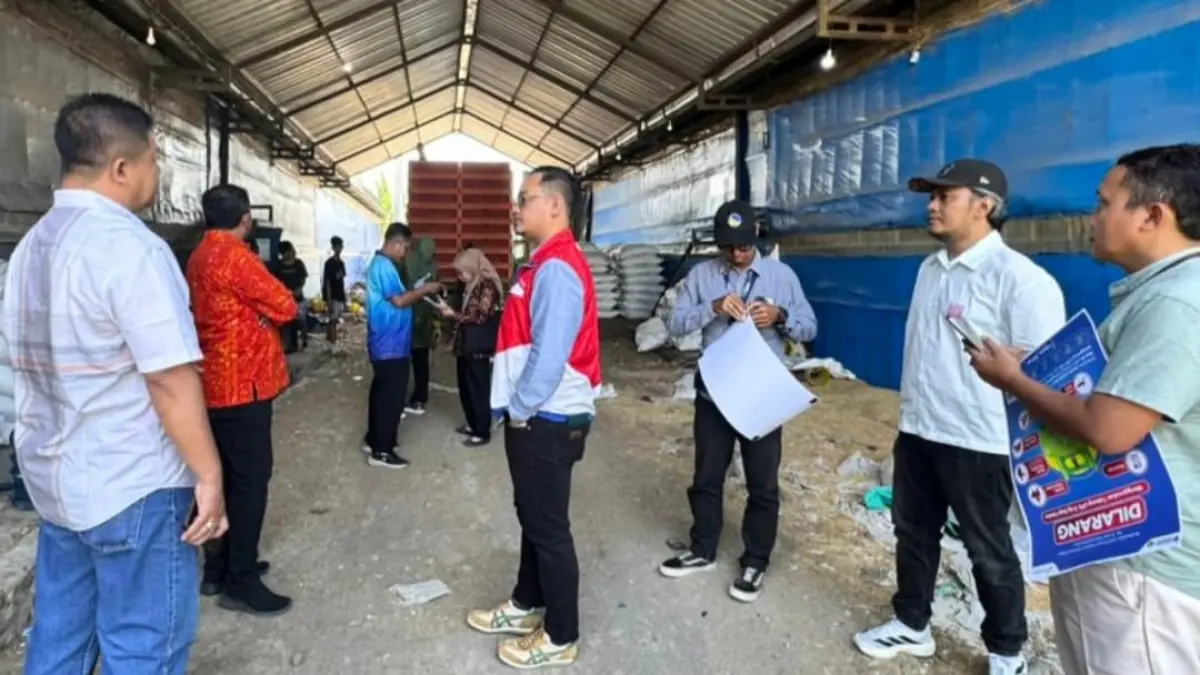CEK LAPANGAN: Tim Pemkab Magetan melakukan sidak LPG 3 kg di sejumlah wilayah.