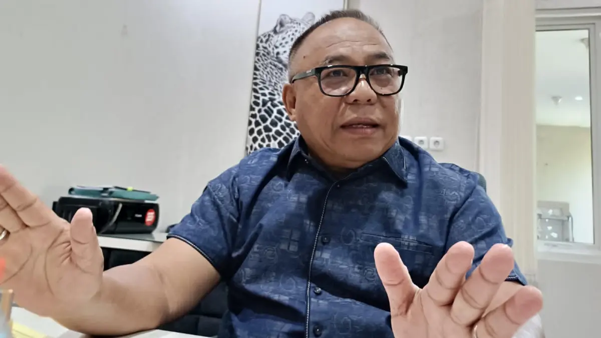 MASIH DISOROT: Sukriyanto, mantan Lembaga Hukum dan Advokasi PSHT Pusat Madiun, memberikan pandangannya terkait terbitnya sertifikat merek kelas 41 PSHT.