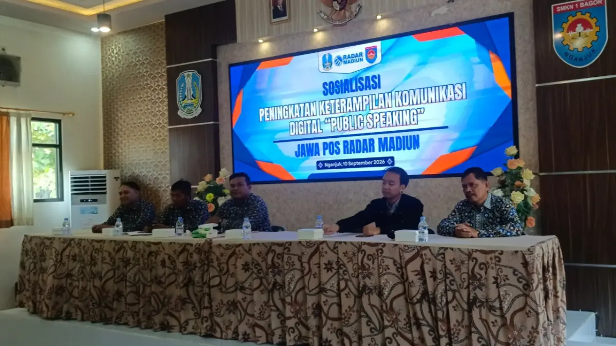 SMKN 1 Bagor menggelar pelatihan public speaking bersama Jawa Pos Radar Madiun.