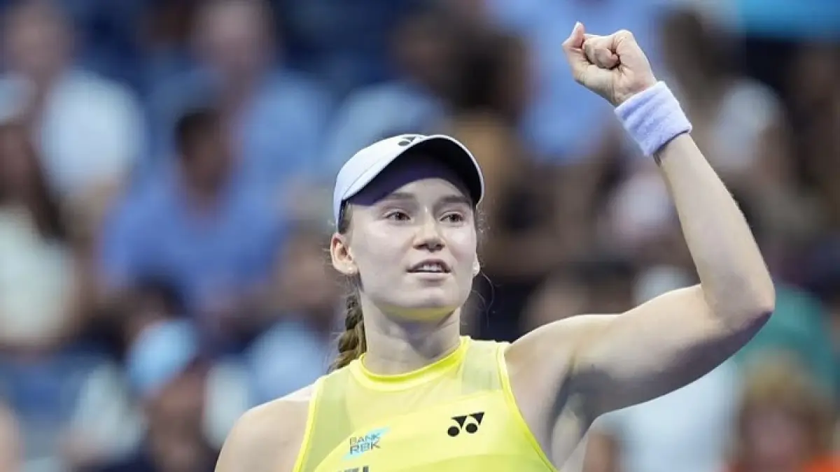 Elena Rybakina usai memastikan ke final. (WTA)