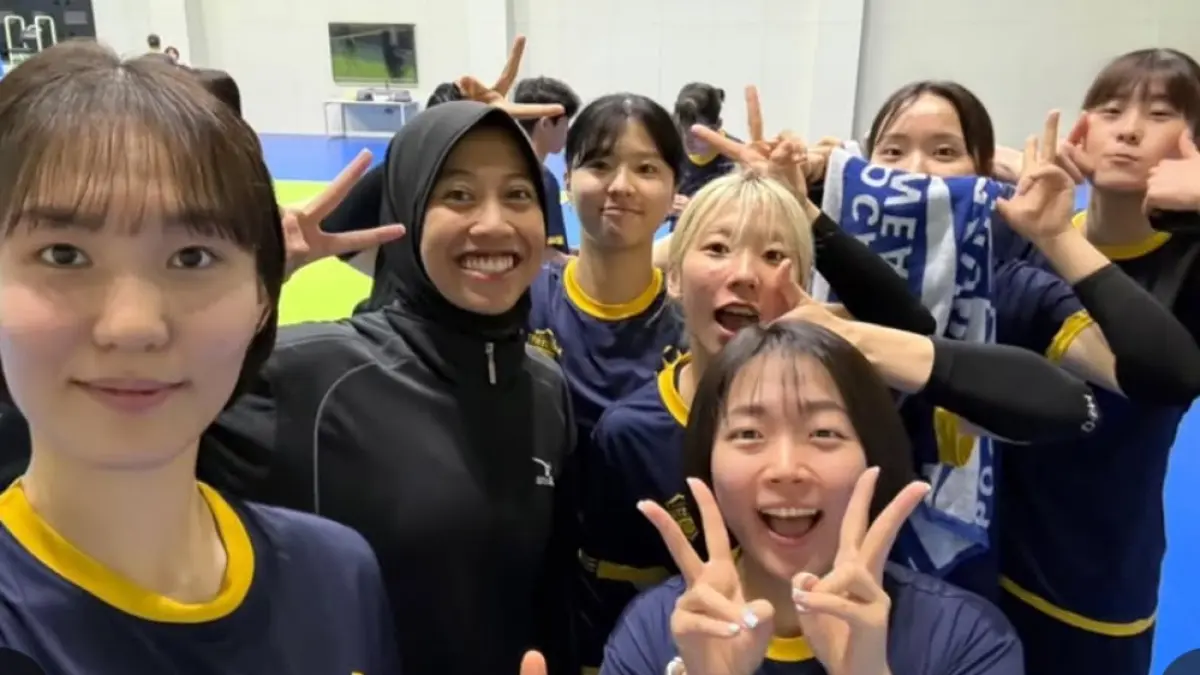 Megawati Hangestri dan para pemain Hyundai Hillstate berfoto bersama. (IG HYUNDAI HILLSTATE)