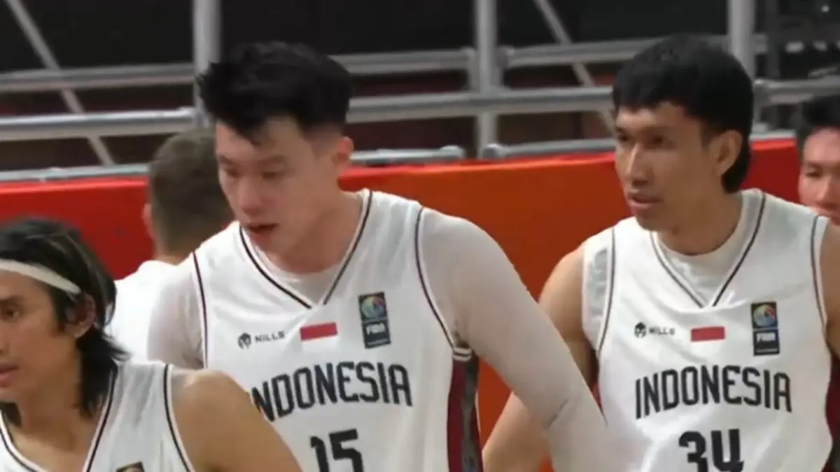 Aksi para pemain Timnas Basket Putra Indonesia di Asian Games 2026.