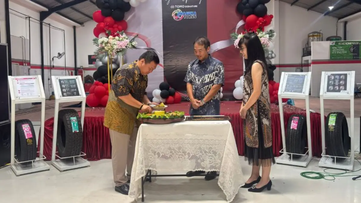 Masuka Tires Madiun resmi naik kelas menjadi Tomo Signature pertama di Jawa Timur. Menawarkan konsep one stop service dan garansi asuransi ban Bridgestone.