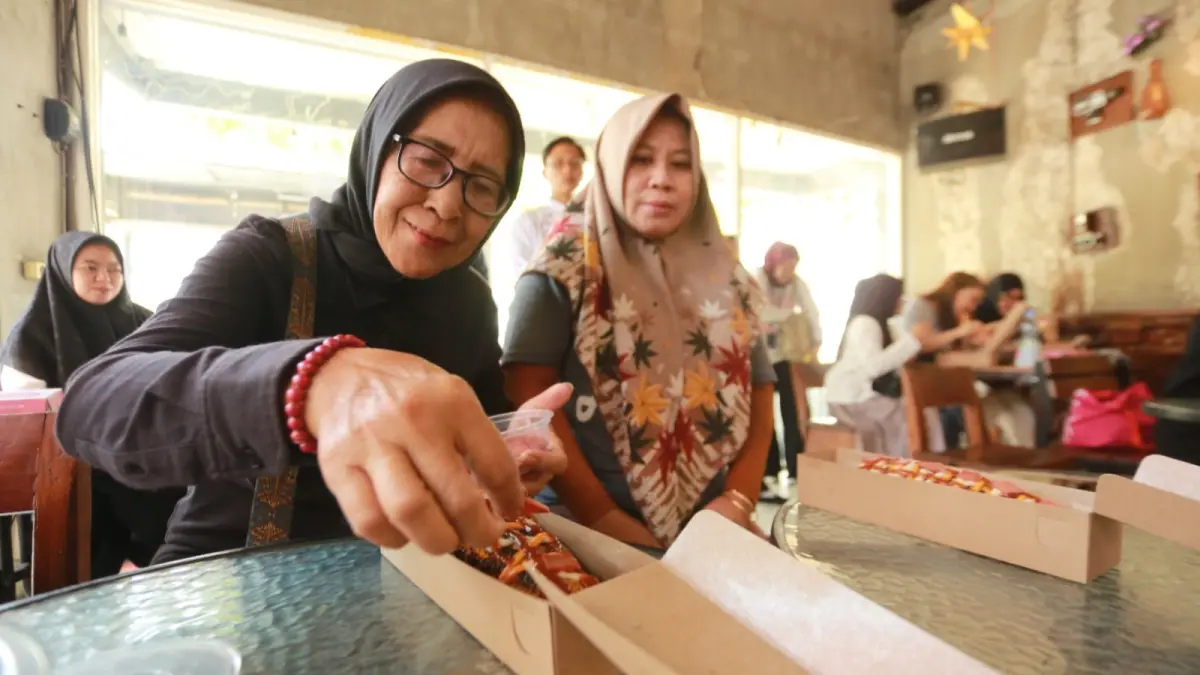 NAIK KELAS: Pelaku IKM Kota Madiun mengikuti pelatihan yang difasilitasi Disnaker KUKM. Bagas Bimantara/Jawa Pos Radar Madiun