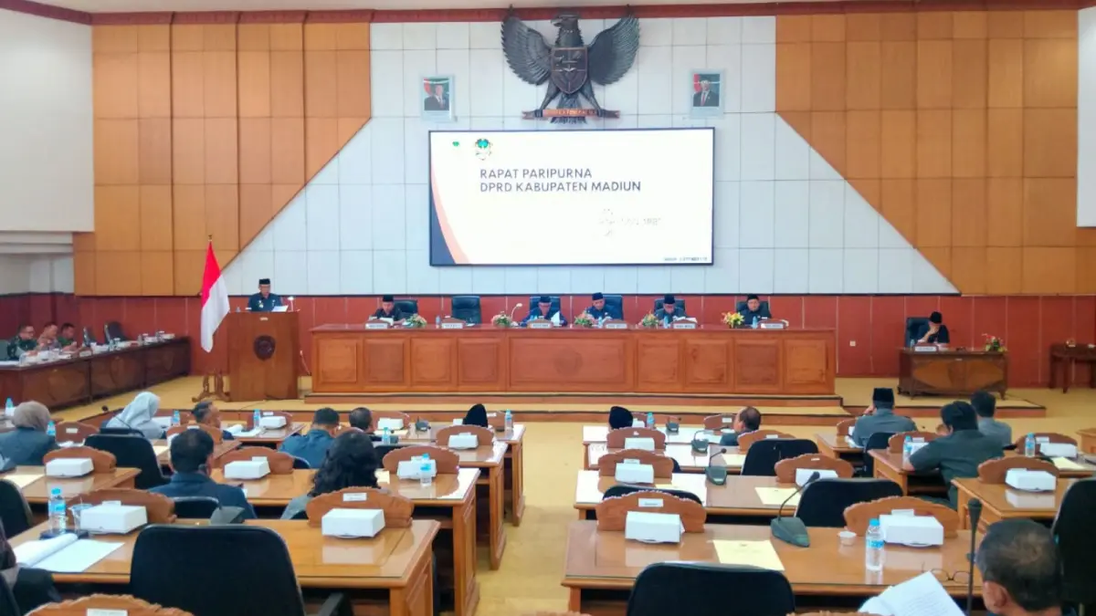 RESTRUKTURISASI: Bupati Madiun Hari Wuryanto menjelaskan rencana restrukturisasi sejumlah OPD.