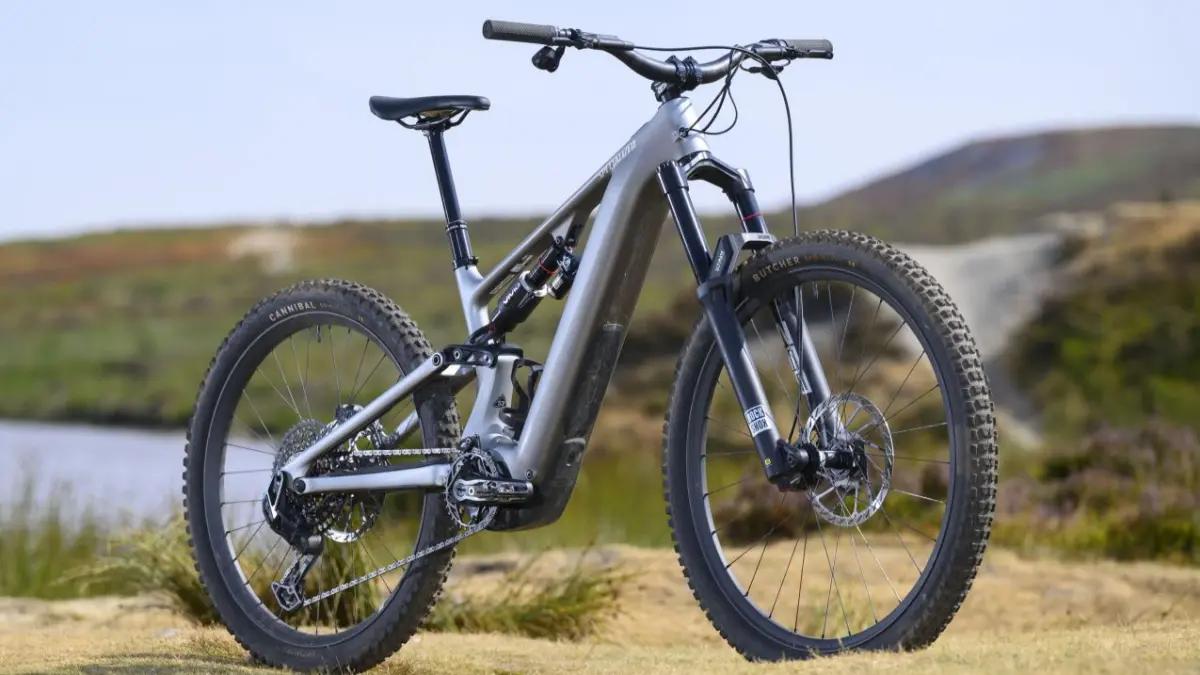 Specialized Levo 4 EVO Pro ditenagai baterai 840Wh. Harga sepeda gunung listrik ini Rp 195 Jutaan. (BIKE RADAR)