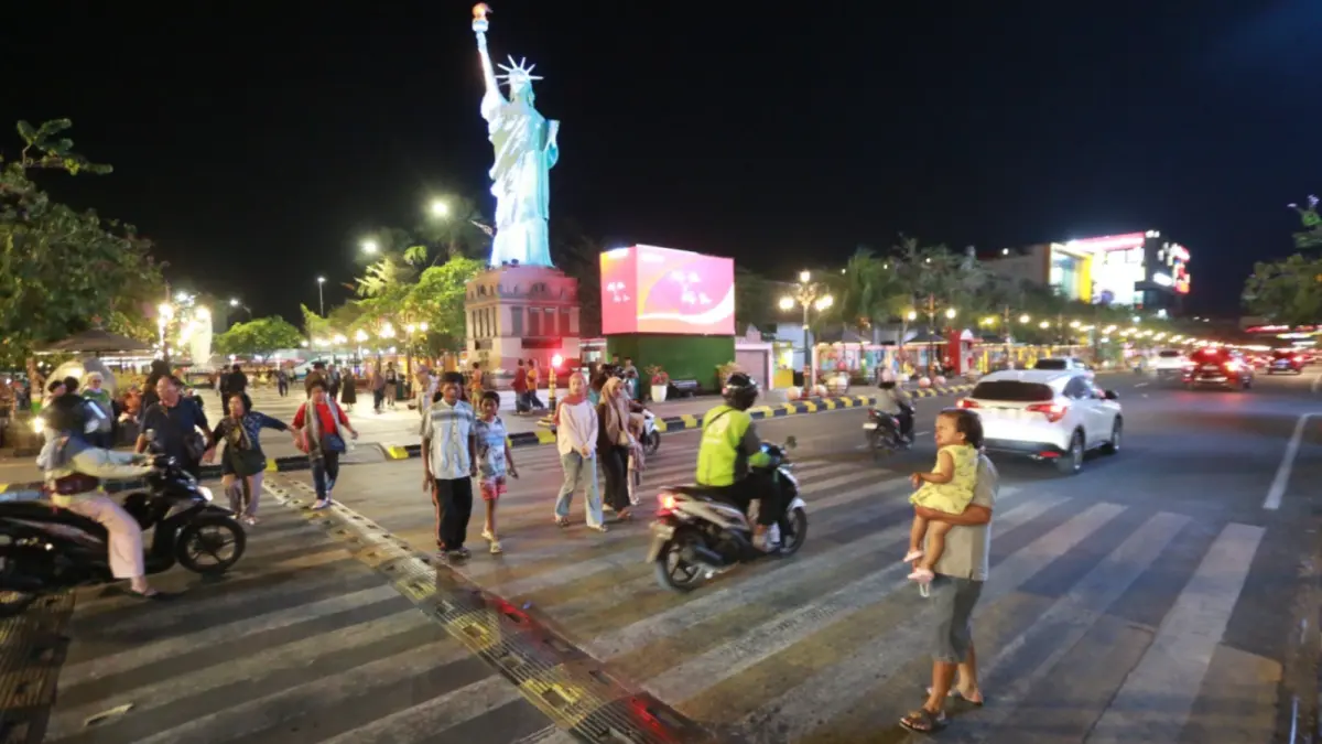 PENGGERAK EKONOMI: Aktivitas perdagangan dan kunjungan wisatawan di Kota Madiun turut menggerakkan sektor kuliner, perhotelan, dan UMKM. DOK JAWA POS RADAR MADIUN