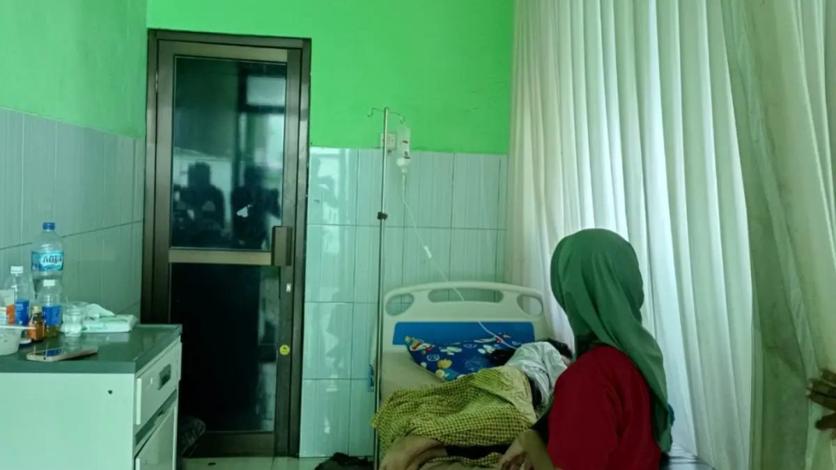 KUNJUNGAN MENINGKAT: RSUD dr Darsono Pacitan mencatat kenaikan pasien bergejala menyerupai influenza sejak pekan kedua Agustus. NUR CAHYONO/JAWA POS RADAR PACITAN