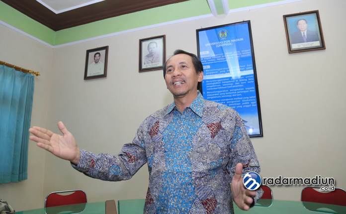 Guru Besar Unipma Parji