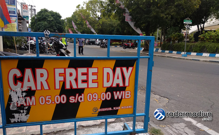 TIDAK BERUBAH: Kegiatan CFD di Alun-Alun Merdeka tetap dilaksanakan setiap Minggu pagi.