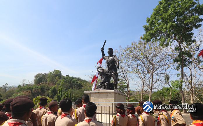 PEMBELAJARAN SEJARAH: Monumen Kresek menjadi saksi bisu aksi kejam PKI kepada para anggota TRIP.