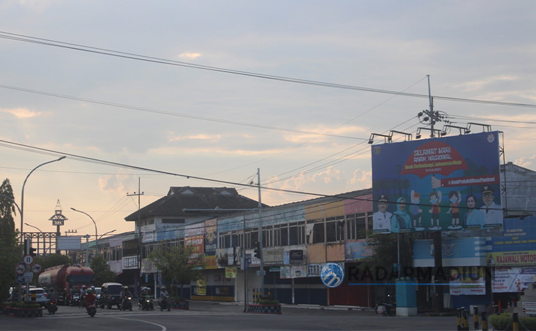 ASET: Rekomendasi Kemen PAN-RB kepada Pemkab Ngawi terkait pemindahan pusat pelayanan belum dapat ditindaklanjuti. (R BAGUS RAHADI/RADAR MADIUN)