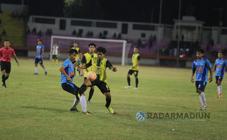SELEKSI: PSM Madiun bakal menggelar seleksi pemain lokal pada 29 Juni mendatang. (DOK RADAR MADIUN)