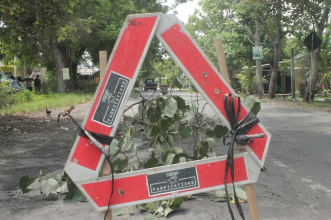 BERLUBANG; Sejumlah ruas jalan nasional di Ngawi rusak bakal diperbaiki bertahap sesuai dengan tingkat kerusakannya. (DOK RADAR NGAWI)