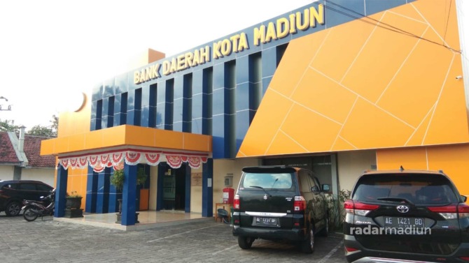 MEGAH: Kantor PD BPR Bank Daerah Kota Madiun. (ISTIMEWA)