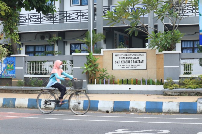 PENDIDIKAN; SMPN 2 Pacitan diwacanakan bakal dipindah di lain tempat untuk pemerataan kualitas pendidikan. (SUGENG DWI N/RADAR PACITAN)