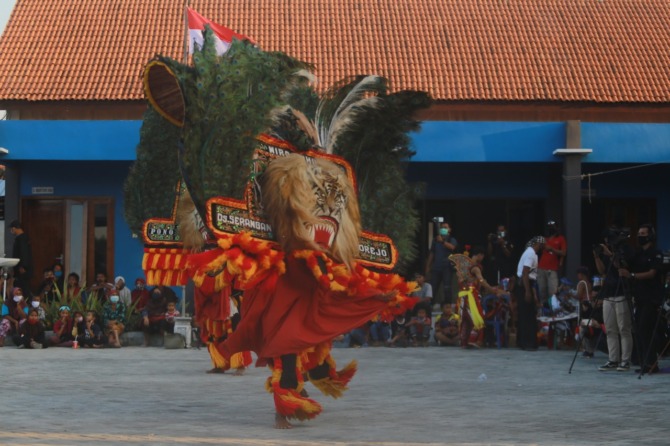 KESENIAN TRADISIONAL: Reyog telah menjadi bagian dari seni Indonesia. (BAGAS BIMANTARA/RADAR MADIUN)