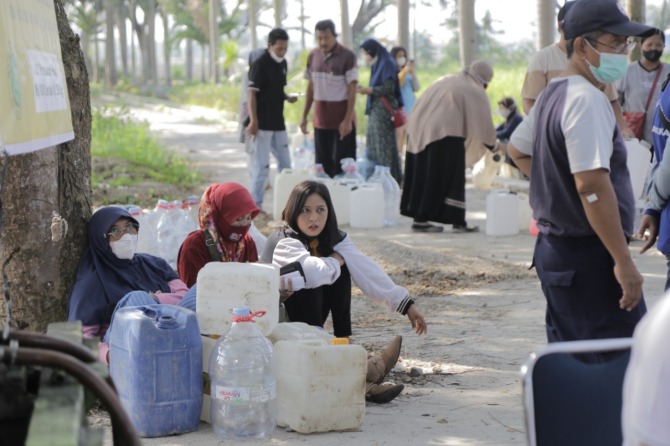 BANTUAN SUBSIDI: Ribuan KPM menerima BLT Migor dari pemerintah pusat. (BAGAS BIMANTARA/RADAR MADIUN)
