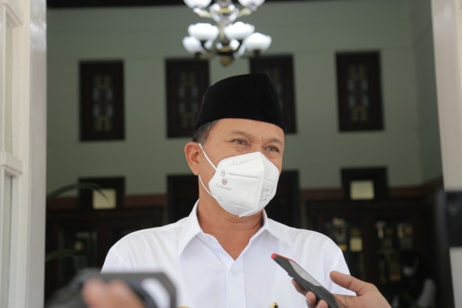 Wali Kota Madiun Maidi