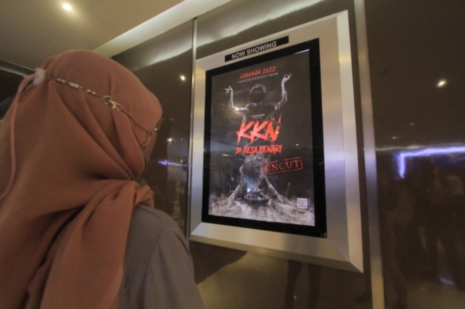 MOVIE: Popularitas film KKN di Desa Penari sempat trending di medsos. (AJI PUTRA/RADAR PONOROGO)