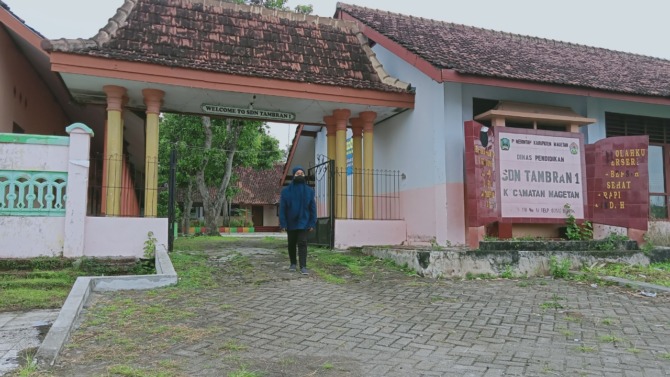SEGERA DITUTUP: SDN 1 Tambran masuk daftar sekolah yang akan di-regrouping oleh pemkab tahun ini. ( FAIZAL AMJAD/JAWA POS RADAR MAGETAN)